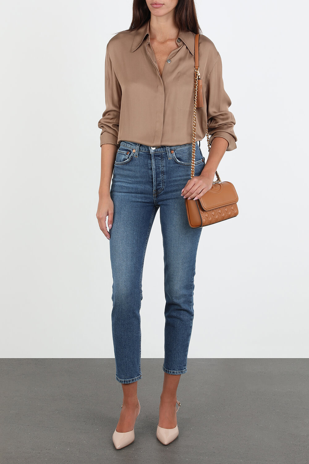 חולצת משי בצבע חום